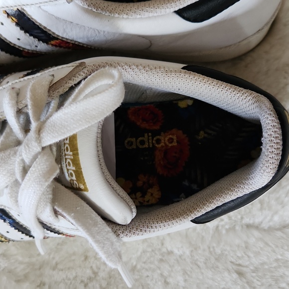 50% Off Adidas Superstart Women's Sneakers Size 6.5 - Picture 6 of 8
